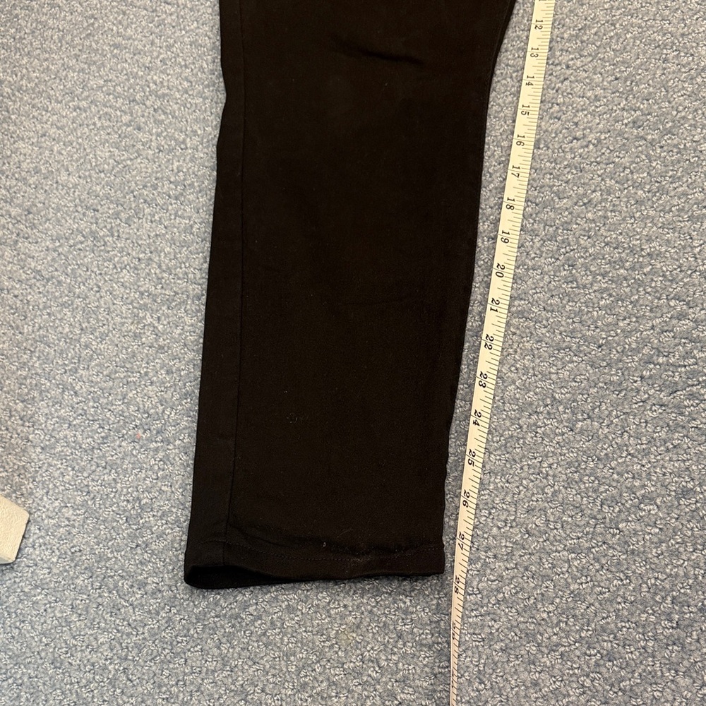 Signature Gold Levi Strauss pull on skinny Jean - Picture 6 of 10